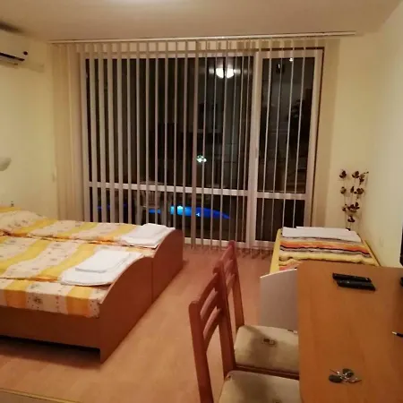 Private & Orchid Golf Club Apartment *